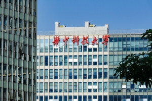 这所大学火了：诞生6位年薪百万应届生，华为抢着要