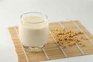 “早C晚A”能抗衰美容？未煮熟豆浆有毒？你真信了吗……