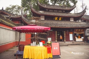 成都1400年古寺，不仅是礼佛圣地，还可以逛花园喝茶吃素食！